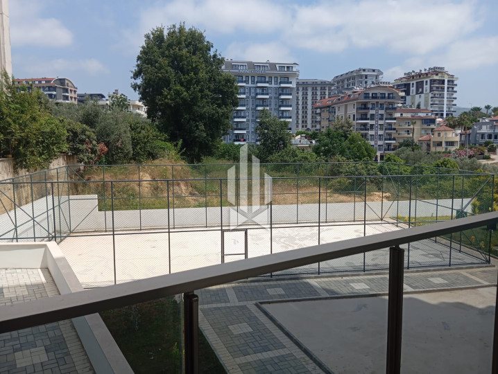 Modern Residence with Rich Infrastructure - Ideal Option for Life and Leisure! 9