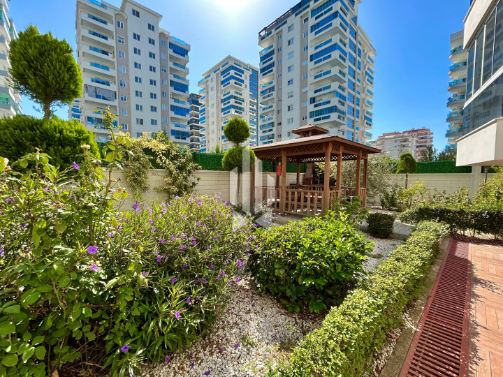 Comfortable furnished 2+1 apartment in Mahmutlar, 400 m from the sea 25