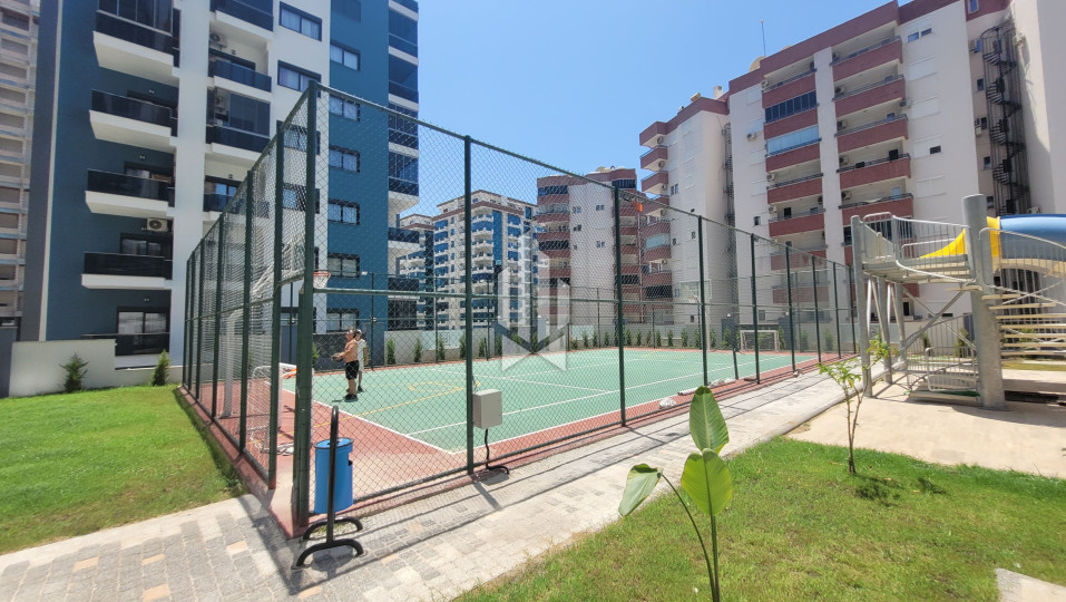 Modern 1+1 apartments in a residential complex with a swimming pool, Mahmutlar 11