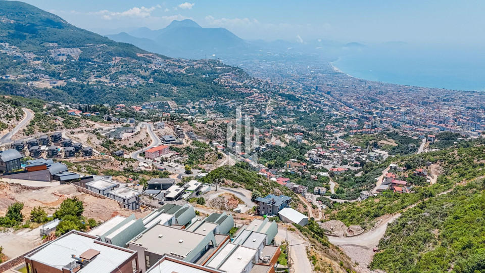 Дуплекс-вилла 5+1 с панорамным видом на море и крепость в районе Тепе 7