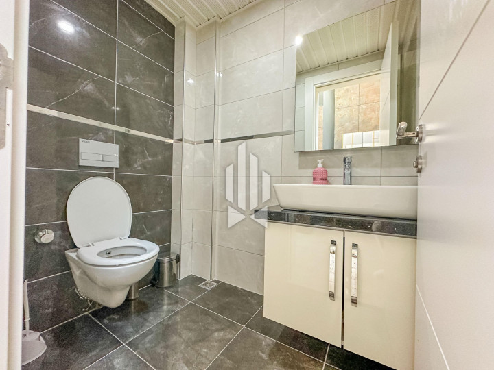 Дуплекс-вилла 5+1 с панорамным видом на море и крепость в районе Тепе 12