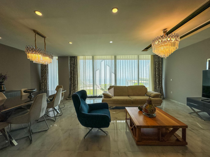 Дуплекс-вилла 5+1 с панорамным видом на море и крепость в районе Тепе 18