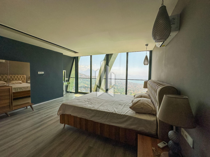 Дуплекс-вилла 5+1 с панорамным видом на море и крепость в районе Тепе 39