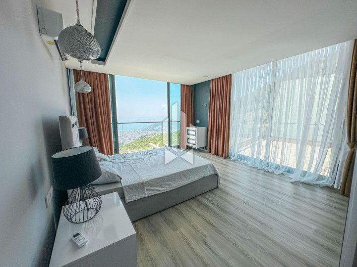 Дуплекс-вилла 5+1 с панорамным видом на море и крепость в районе Тепе 42