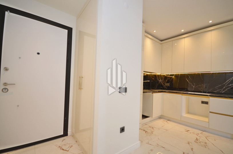 1+1 в Оба | 2025 год | Вид на бассейн 3