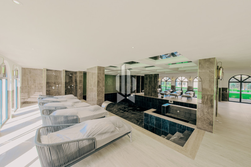 1+1 в Оба | 2025 год | Вид на бассейн 25