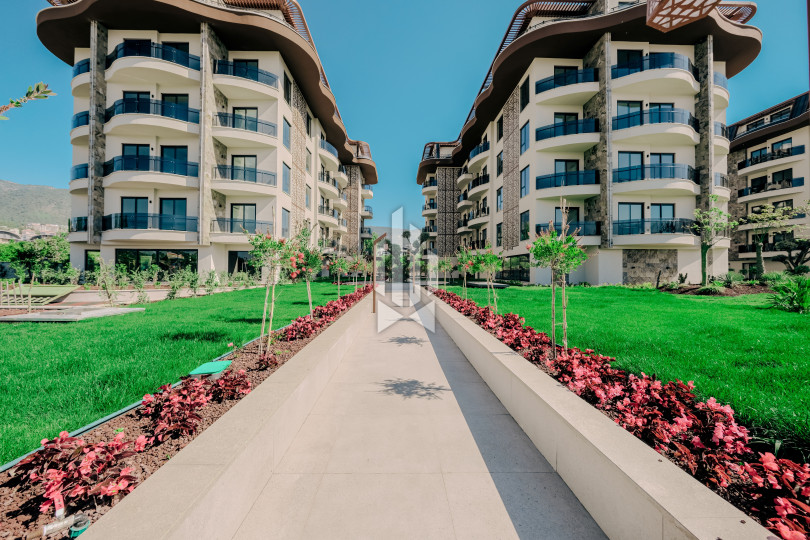 1+1 в Оба | 2025 год | Вид на бассейн 30