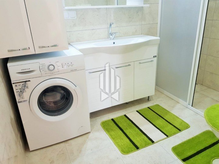Apartment with two bedrooms on the first line, Kestel 8