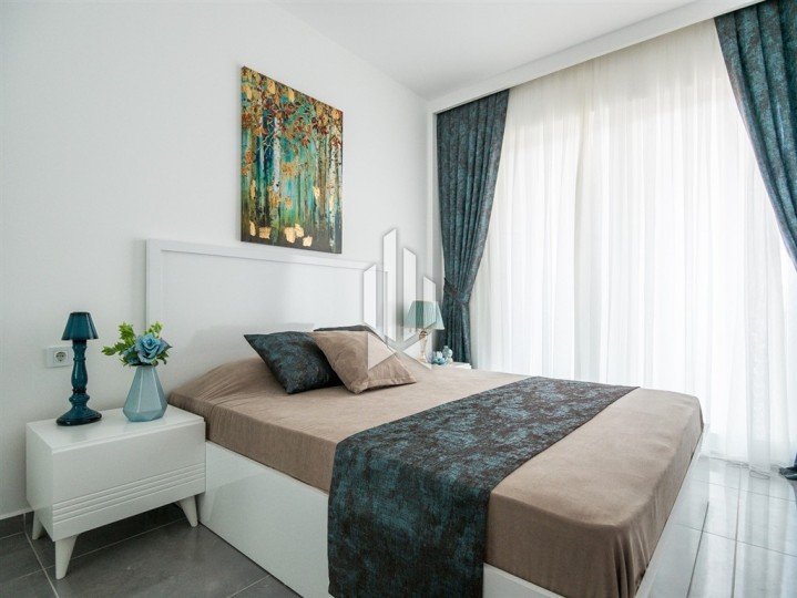 Two-room apartment with American kitchen-living room, Oba 10